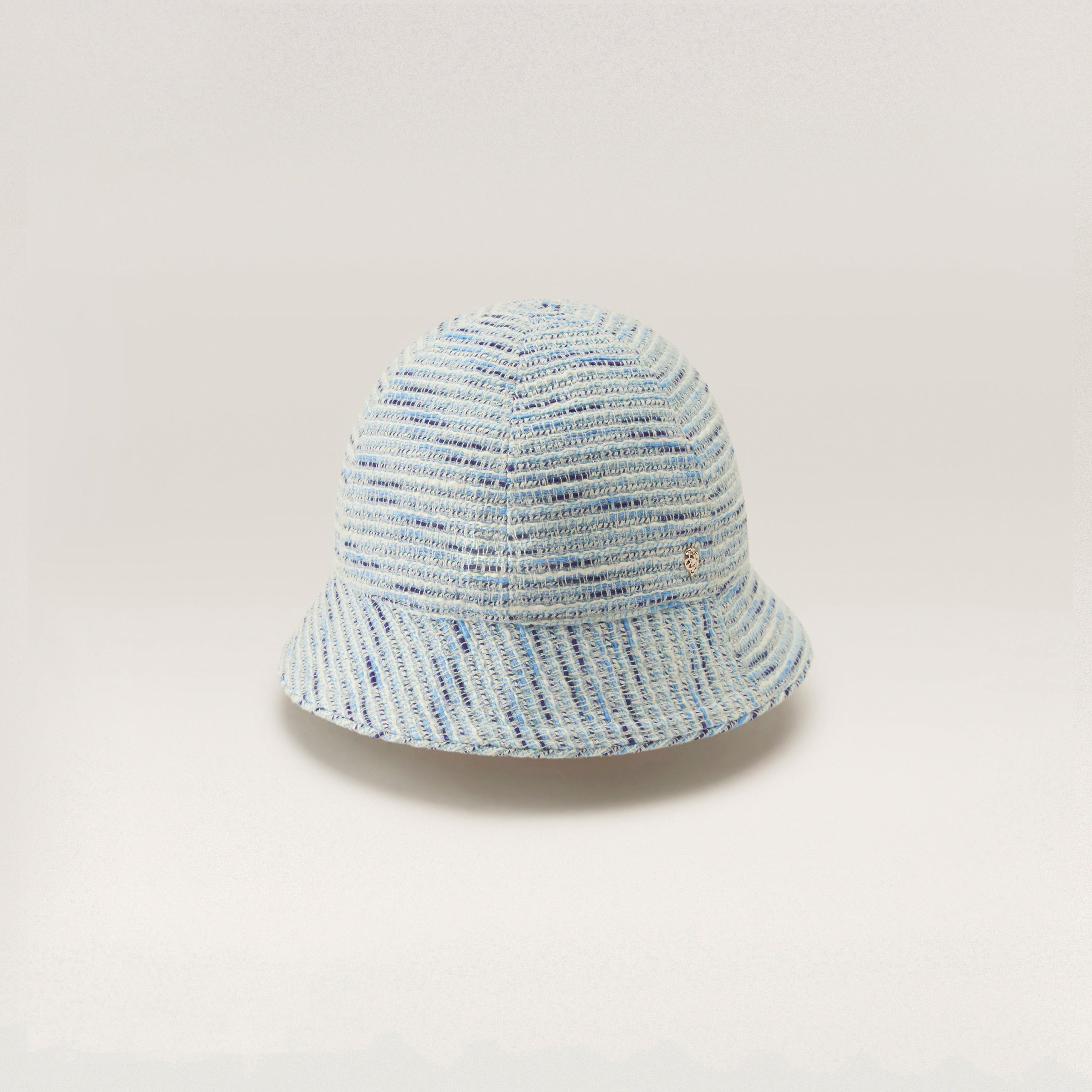 HAT51918_Oasis_1.jpg