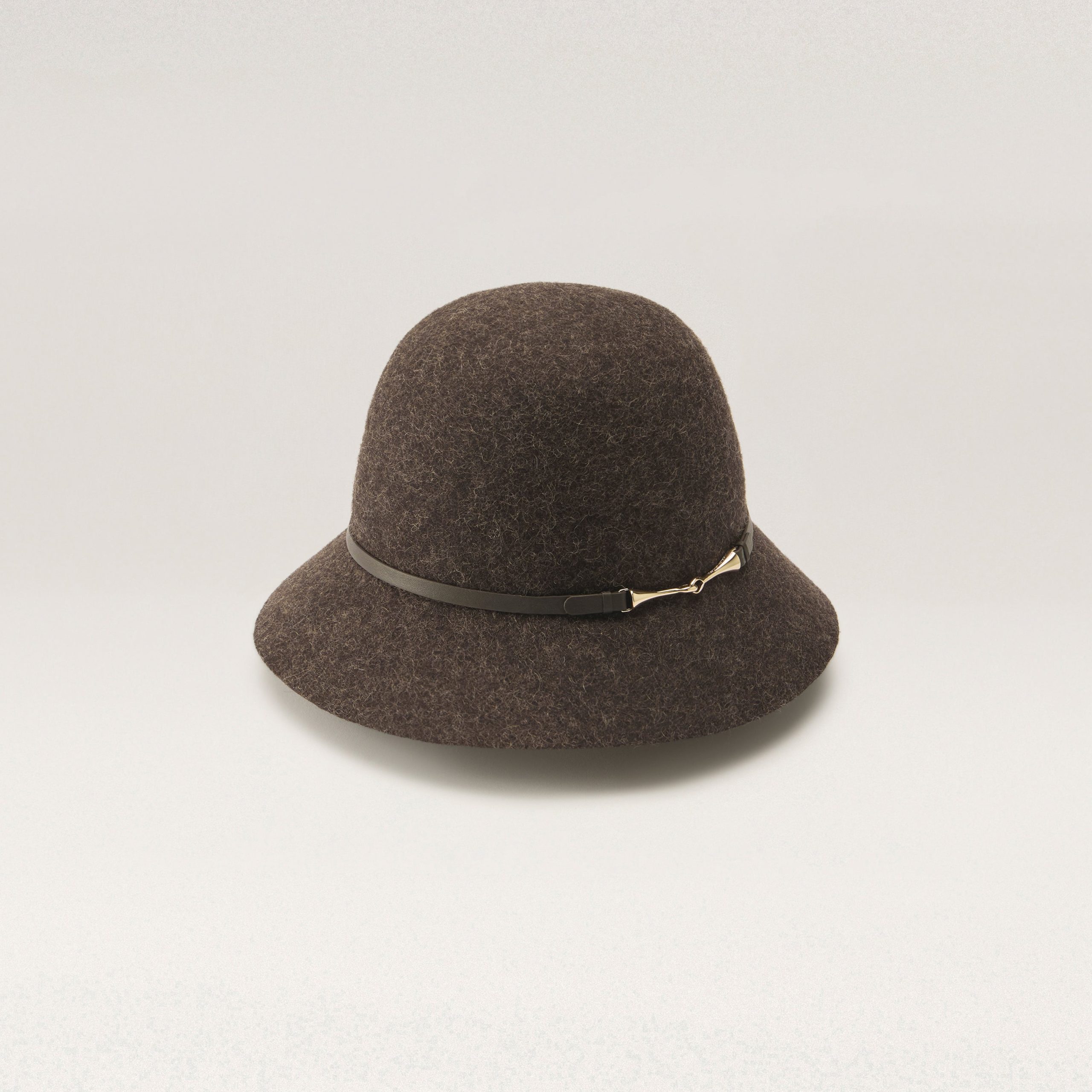 HAT52076_Chocolate_3.jpg