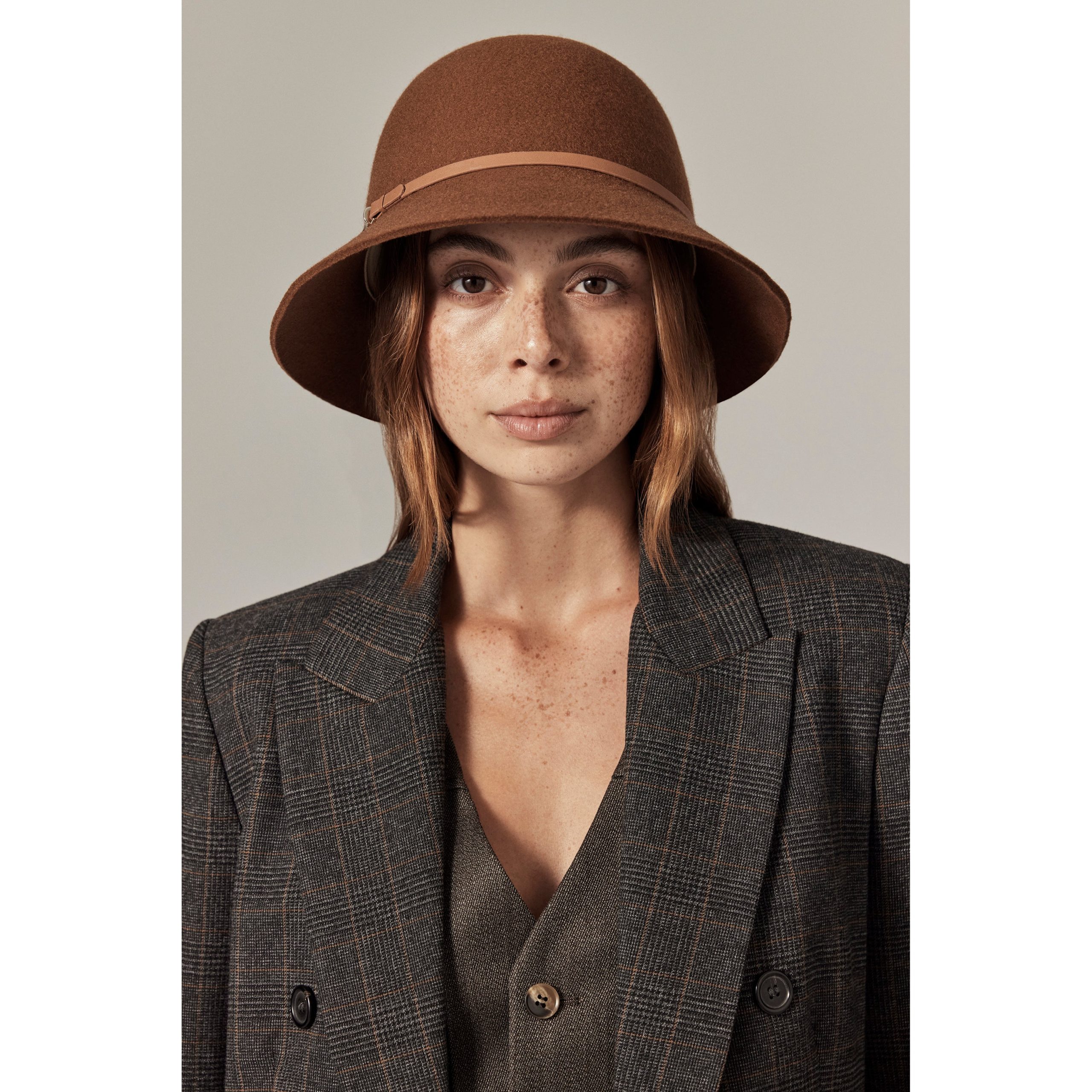 HAT52076_DrkCamel_2.jpg
