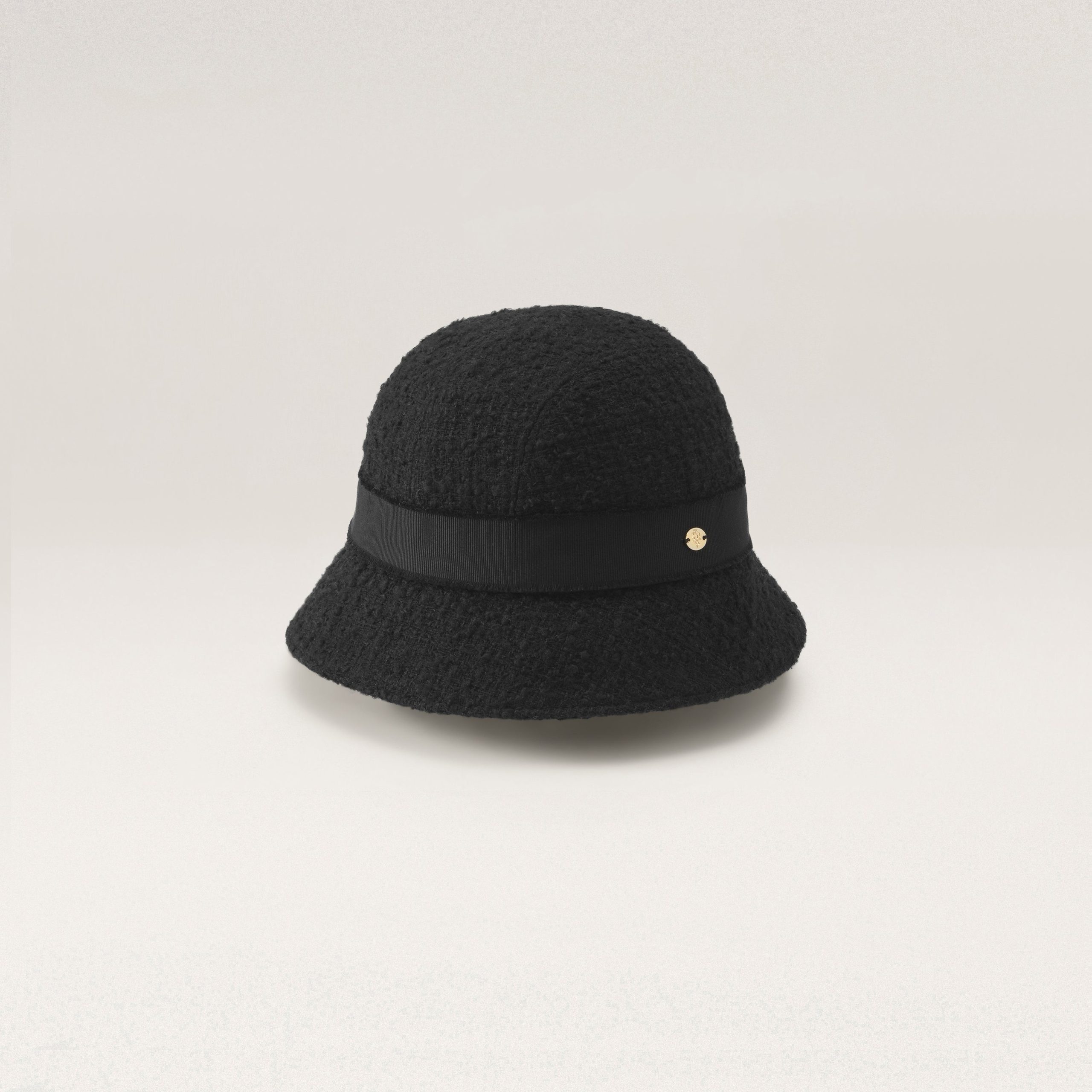HAT52081_Black_1.jpg