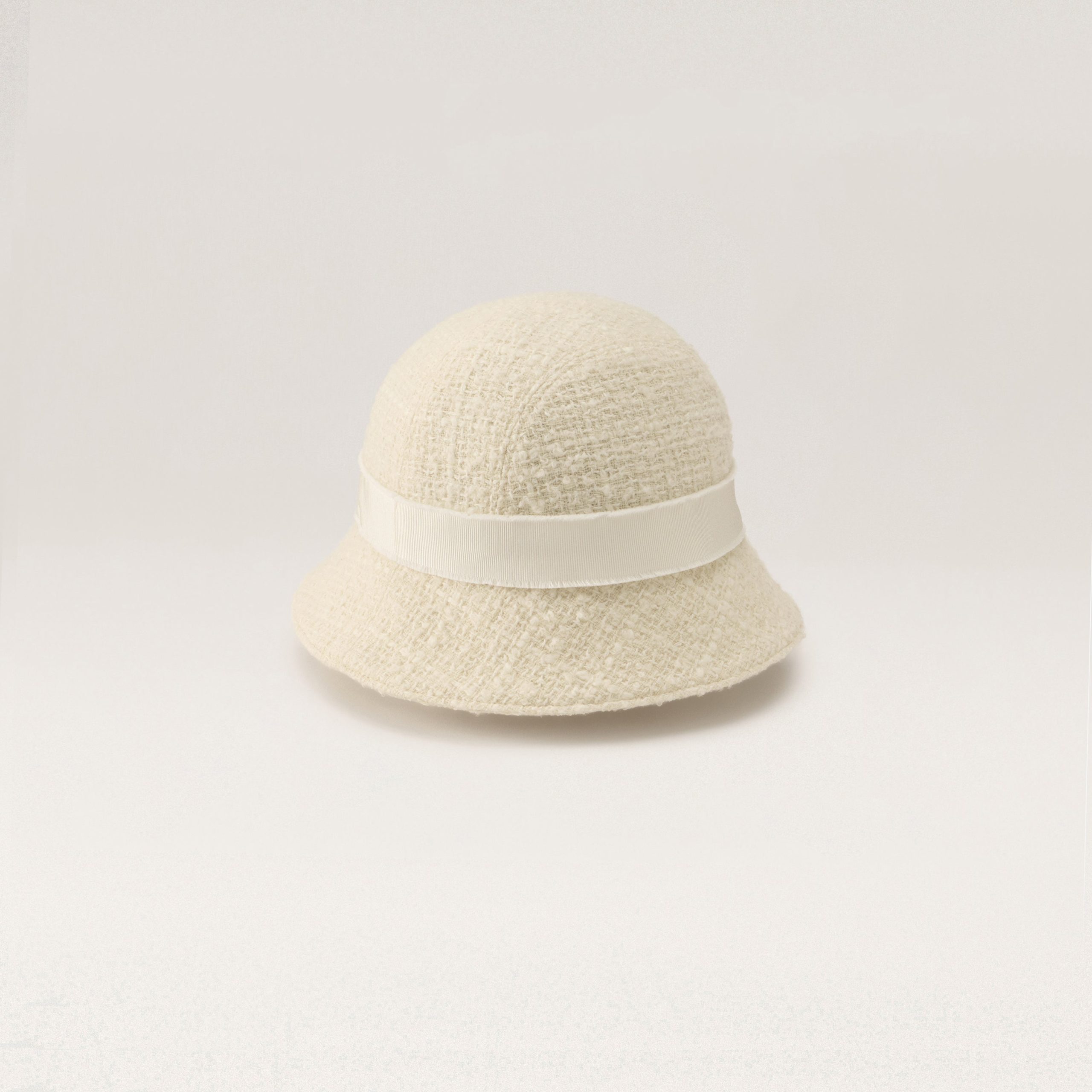 HAT52081_Cream_3.jpg