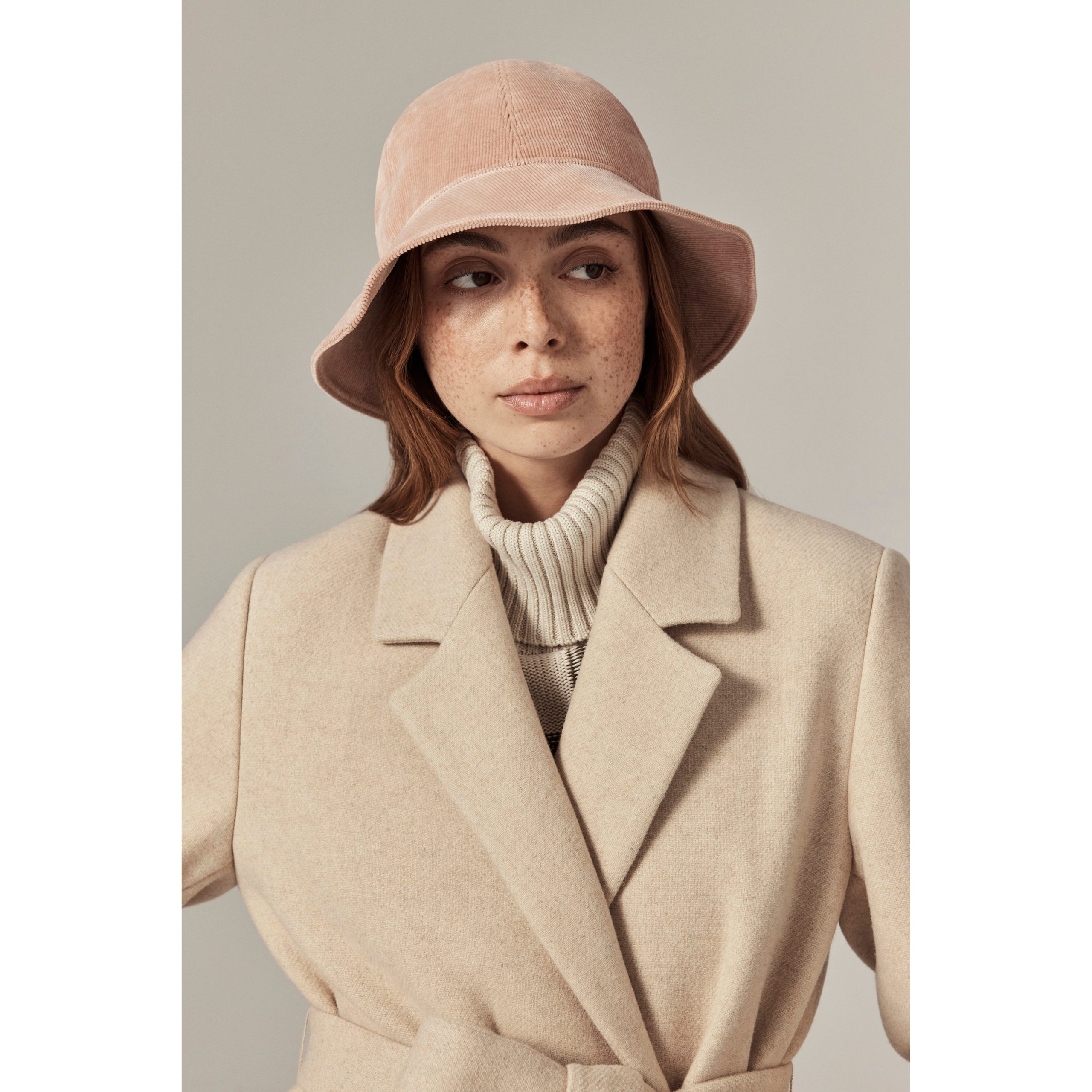 HAT52086_AntPink_2.jpg
