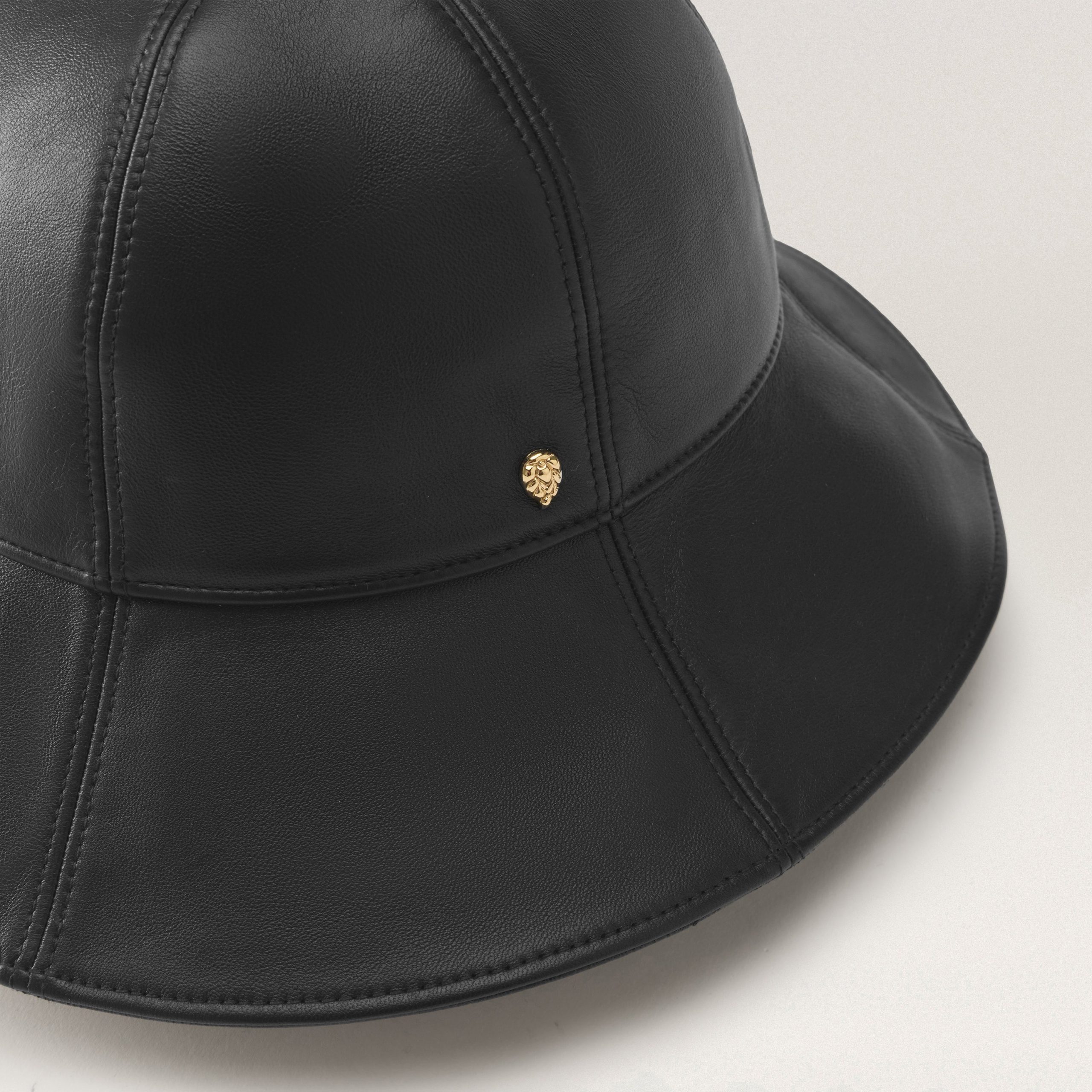 HAT52103_Black_4.jpg