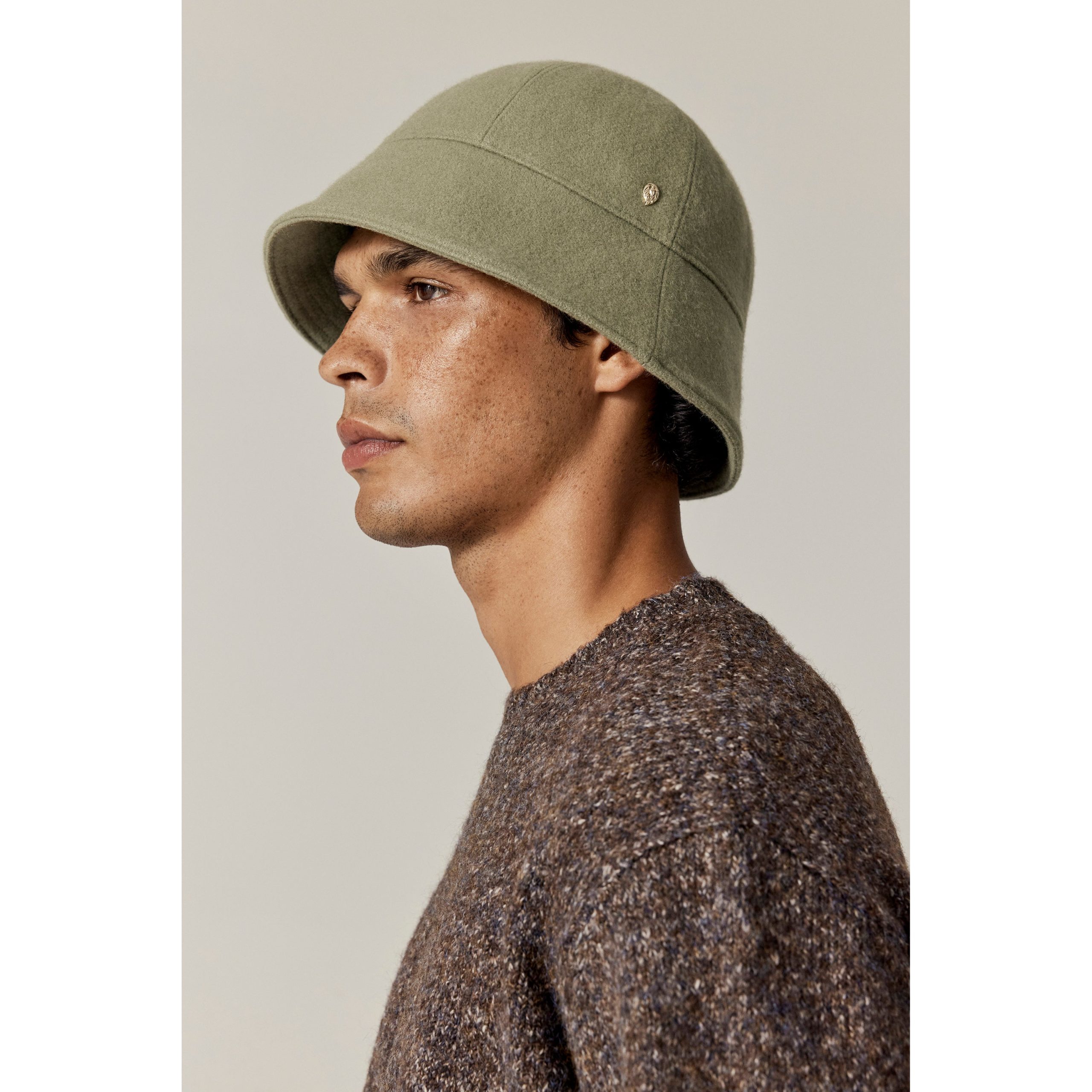 HAT52104_WashdKhak_3.jpg