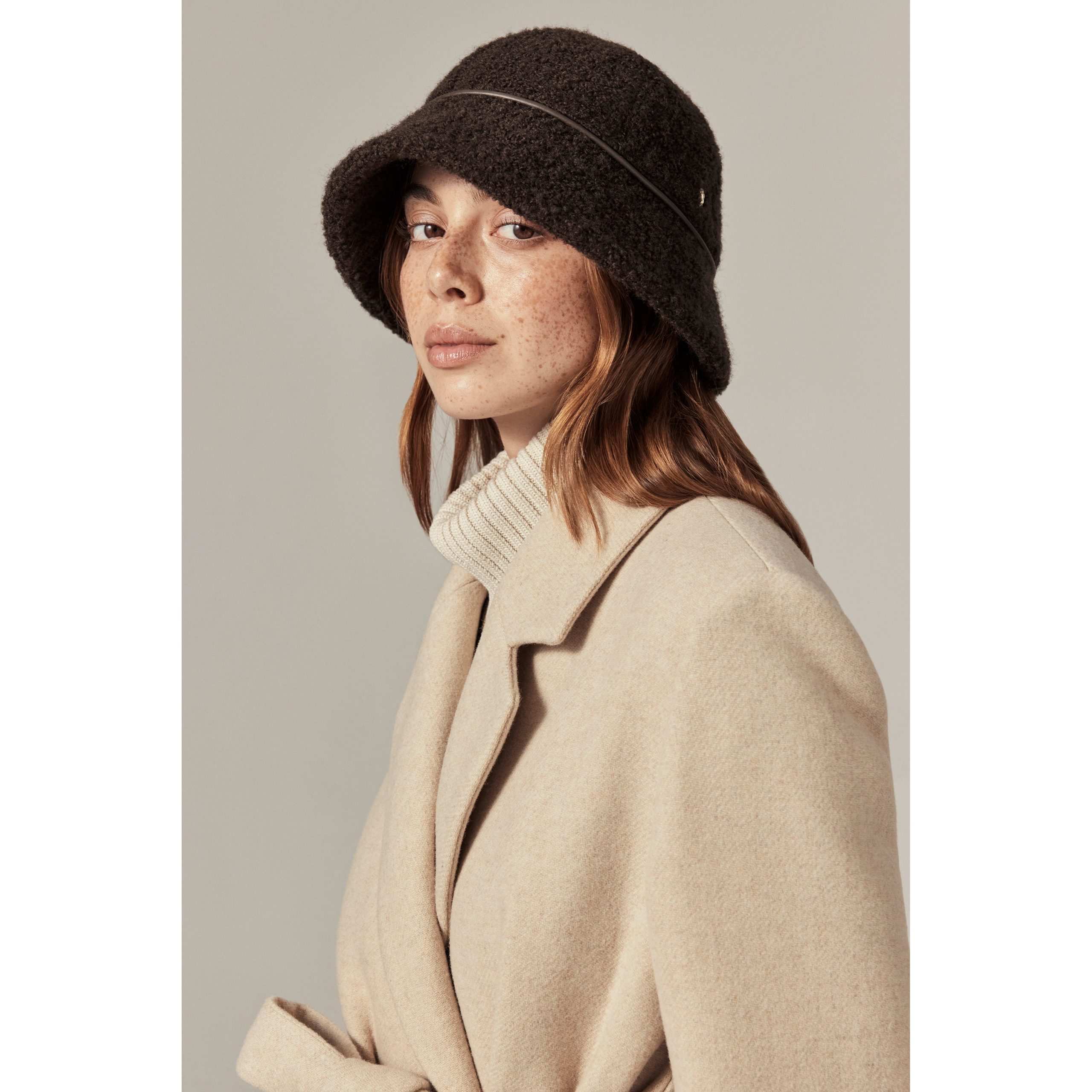 HAT52115_Chocolate_2.jpg