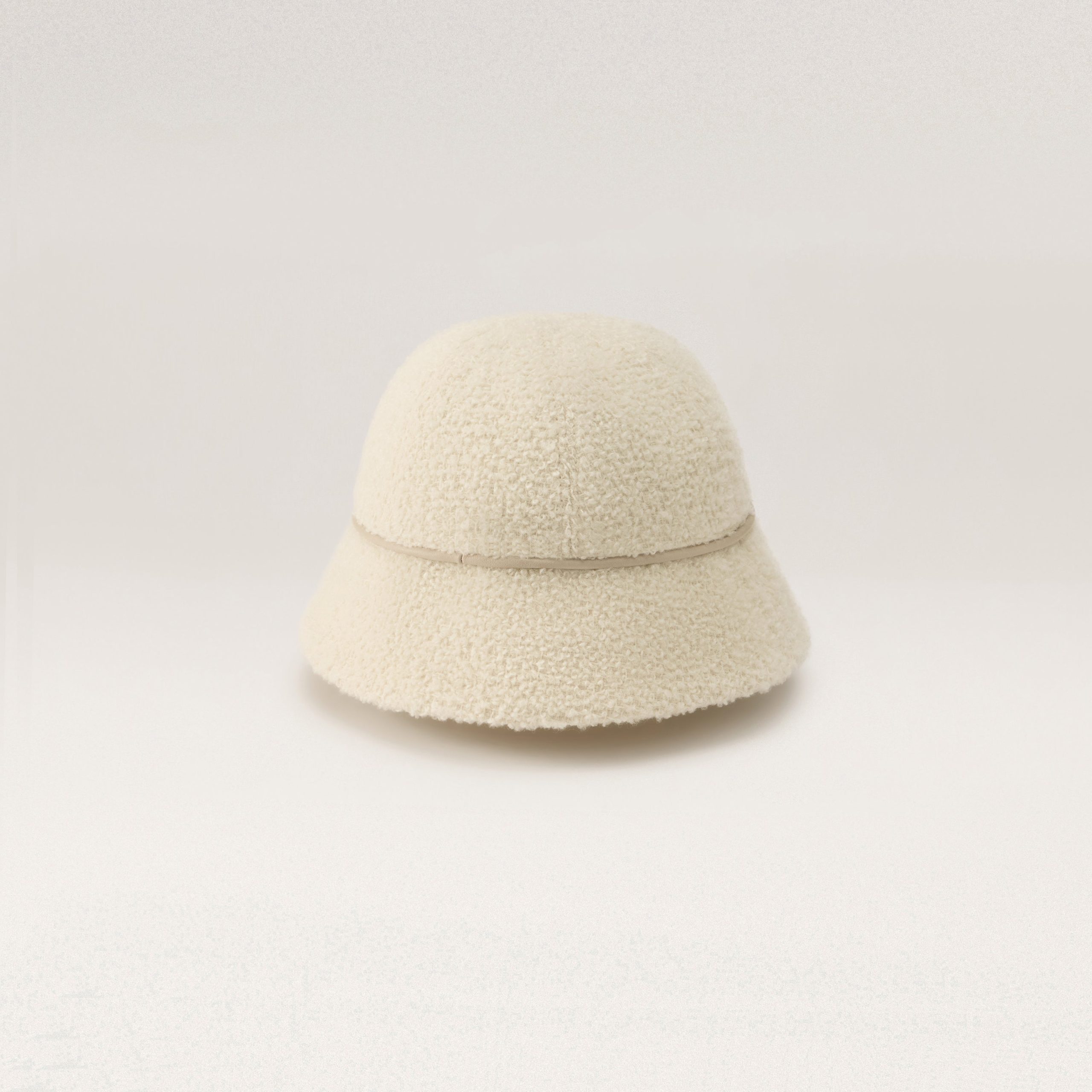 HAT52115_Cream_3.jpg