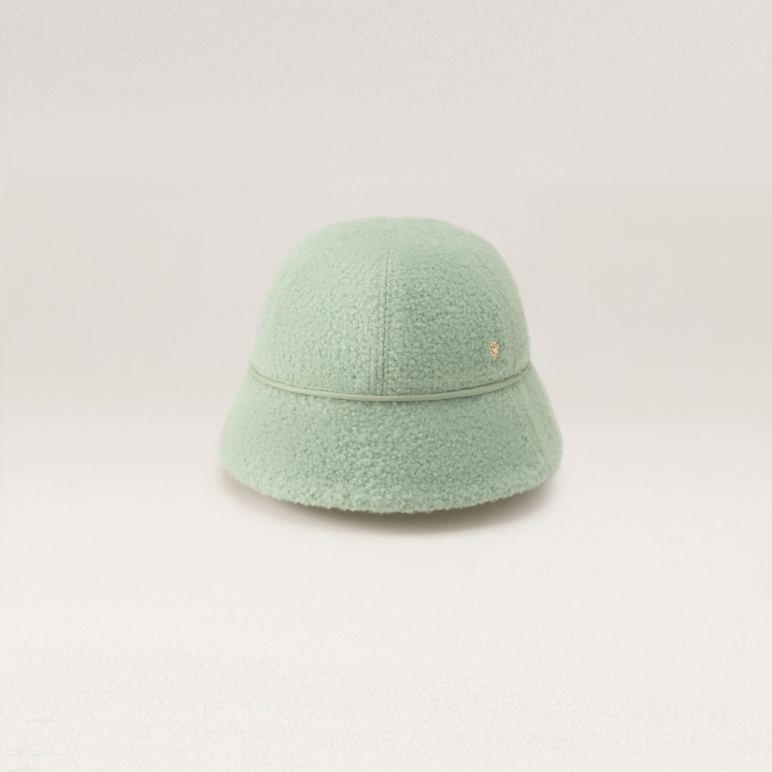 HAT52115_Mist_1.jpg