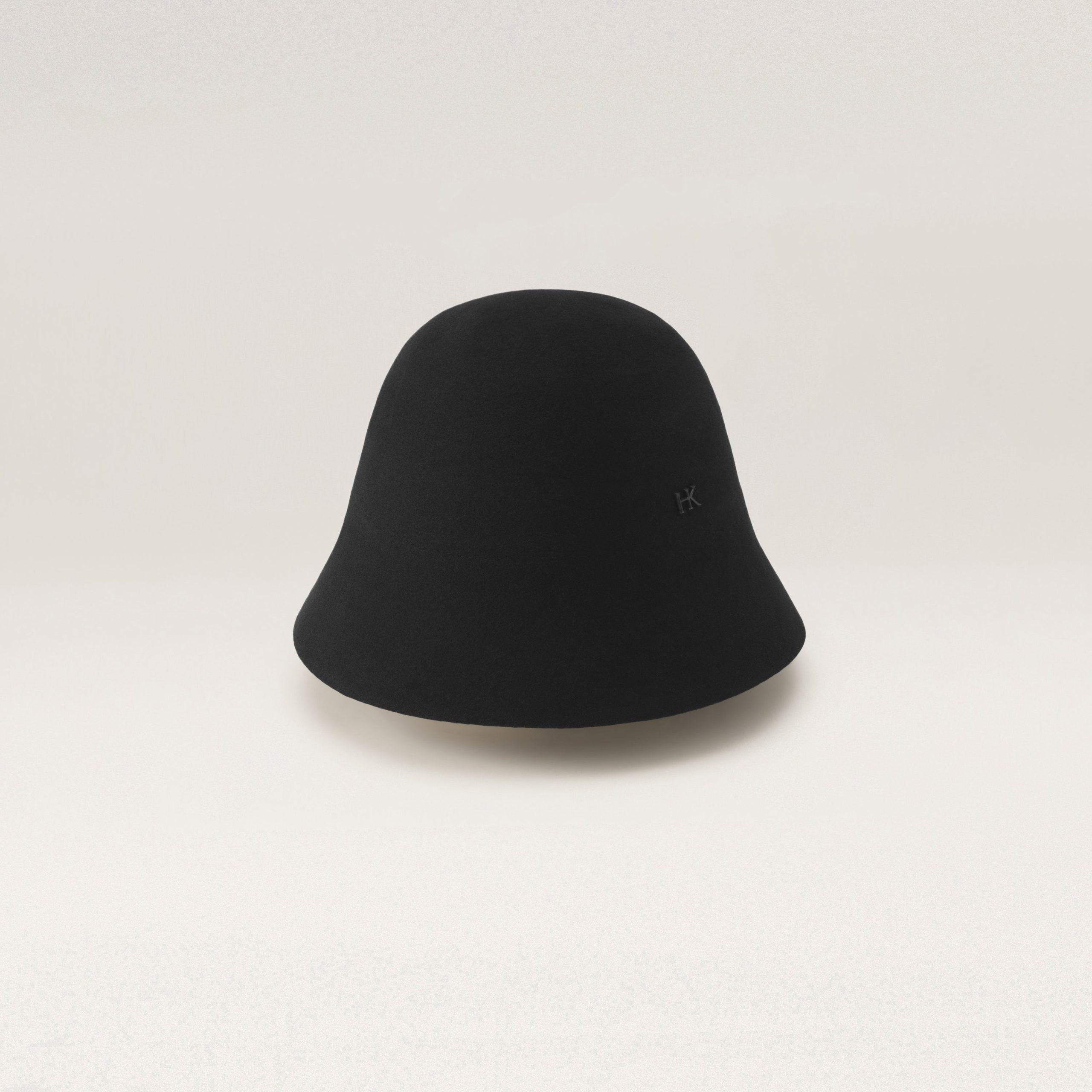 HAT52218_Black_1.jpg