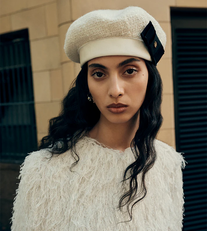 helen-kaminski-studio-collection-juniper-beret_712x794_90e6db05-605a-45b7-a04b-6fc01d605d67